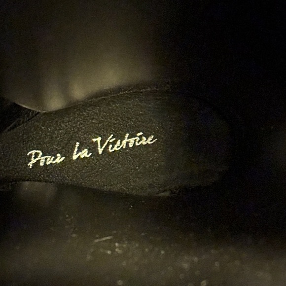 Like New Pour La Victoire Gray Over the Knee Pull Up Boots - Picture 7 of 11